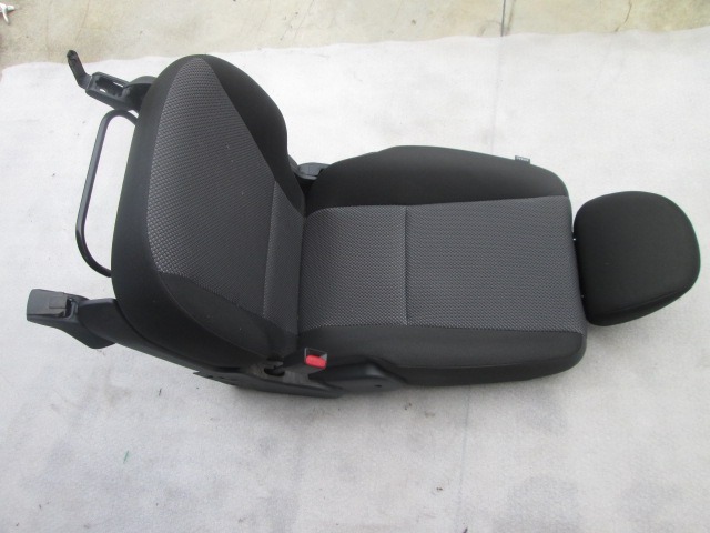 SEAT FRONT PASSENGER SIDE RIGHT / AIRBAG OEM N.  SPARE PART USED CAR KIA SPORTAGE (2006/2008) DISPLACEMENT 20 BENZINA YEAR OF CONSTRUCTION 2008