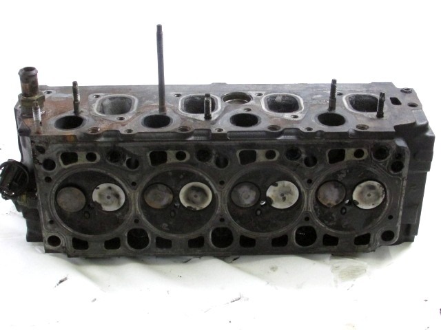 CYLINDER HEADS & PARTS . OEM N. 8G9Q-6090-A1A ORIGINAL PART ESED FORD FOCUS BER/SW (2005 - 2008) DIESEL 18  YEAR OF CONSTRUCTION 2006