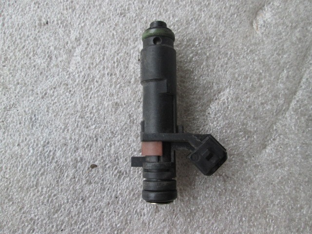 SINGLE INJECTOR OEM N. 1T6M6O SPARE PART USED CAR RENAULT TWINGO (09/2006 - 11/2011) DISPLACEMENT 12 BENZINA YEAR OF CONSTRUCTION 2009