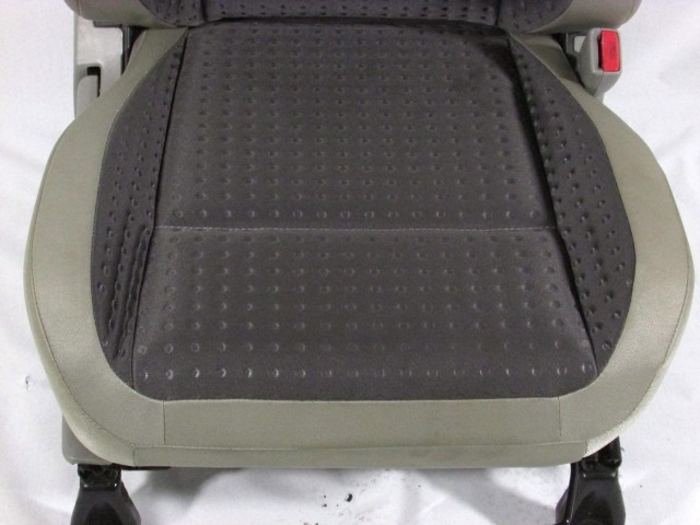 SEAT FRONT PASSENGER SIDE RIGHT / AIRBAG OEM N. 24628 SEDILE ANTERIORE DESTRO TESSUTO ORIGINAL PART ESED NISSAN X-TRAIL T 30 (2001-08/2007) DIESEL 22  YEAR OF CONSTRUCTION 2002
