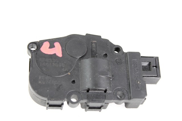 SET SMALL PARTS F AIR COND.ADJUST.LEVER OEM N. K9749005 ORIGINAL PART ESED MERCEDES CLASSE E W212 BER/SW (2009 - 2016)DIESEL 30  YEAR OF CONSTRUCTION 2010