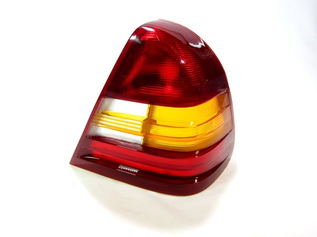 TAIL LIGHT, RIGHT OEM N. 2028200166 ORIGINAL PART ESED MERCEDES CLASSE C W202 BER/SW  (1993 - 2000) BENZINA 18  YEAR OF CONSTRUCTION 1996
