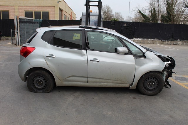 KIA VENGA 1.6 D 85KW 6M 5P (2011) RICAMBI IN MAGAZZINO