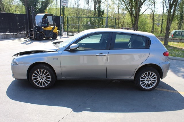 OEM N.  SPARE PART USED CAR ALFA ROMEO 147 937 RESTYLING (2005 - 2010)  DISPLACEMENT BENZINA 1,6 YEAR OF CONSTRUCTION 2008