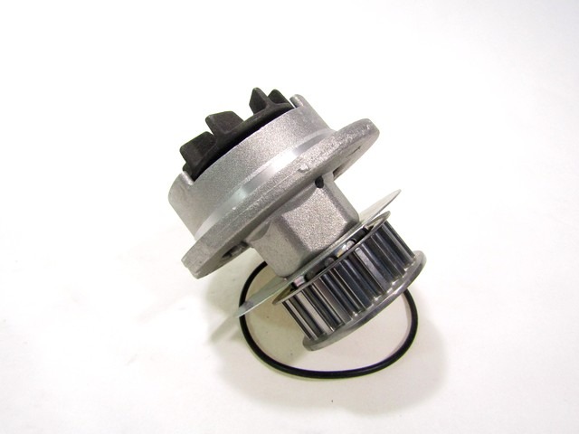 ADDITIONAL WATER PUMP OEM N. 1334011 ORIGINAL PART ESED OPEL CORSA A (1982 - 1993)BENZINA 16  YEAR OF CONSTRUCTION 1982