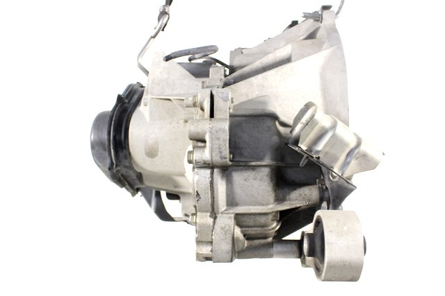 MANUAL TRANSMISSION OEM N. 8A6R-7002-JE CAMBIO MECCANICO ORIGINAL PART ESED FORD FIESTA (09/2008 - 11/2012) BENZINA 12  YEAR OF CONSTRUCTION 2011