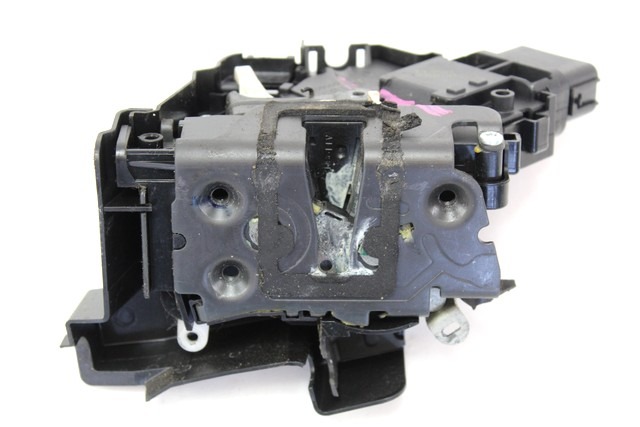 CENTRAL LOCKING OF THE FRONT LEFT DOOR OEM N. 3M5A-R21813-ET ORIGINAL PART ESED FORD FOCUS BER/SW (2008 - 2011) BENZINA 16  YEAR OF CONSTRUCTION 2008