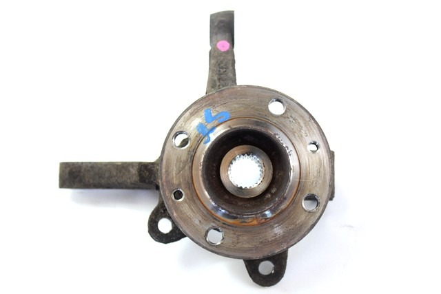CARRIER, LEFT / WHEEL HUB WITH BEARING, FRONT OEM N. 8200207303 ORIGINAL PART ESED RENAULT CLIO MK2 (04/1998 - 04/2001) BENZINA 12  YEAR OF CONSTRUCTION 2000