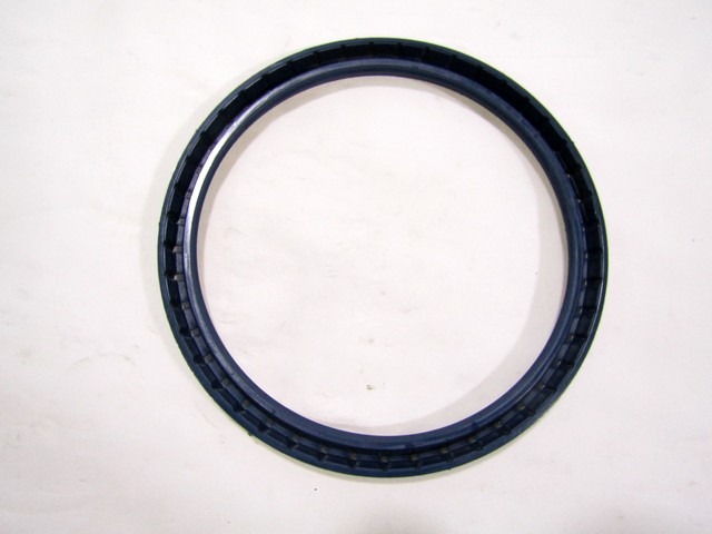 ENGINE OIL SEAL  OEM N. 11703546 ORIGINAL PART ESED    YEAR OF CONSTRUCTION