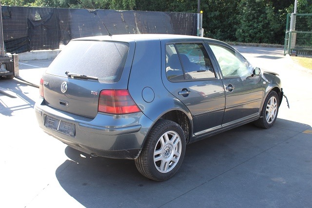 VOLKSWAGEN GOLF 4 1.9 D 74KW 5M 5P (2002) RICAMBI IN MAGAZZINO