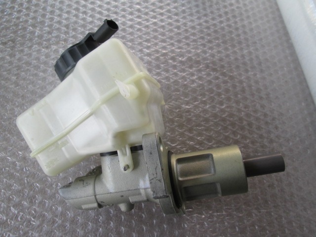 BRAKE MASTER CYLINDER OEM N. 34326764117 ORIGINAL PART ESED BMW SERIE 3 BER/SW/COUPE/CABRIO E90/E91/E92/E93 (2005 - 08/2008) DIESEL 20  YEAR OF CONSTRUCTION 2006