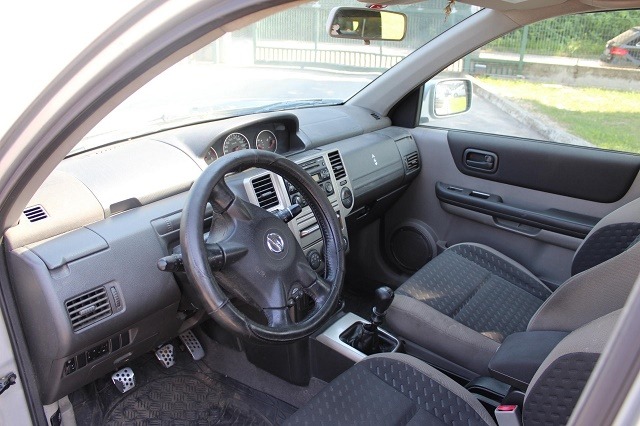 NISSAN X-TRAIL 2.2 D 4X4 100KW 6M 5P (2004) RICAMBI IN MAGAZZINO