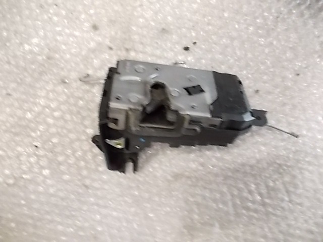 System Latch OEM  OPEL ZAFIRA B A05 M75 (2005 - 2008)  19 DIESEL Year 2007 spare part used