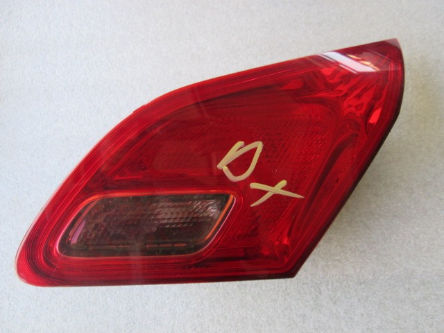 TAIL LIGHT, RIGHT OEM N. 13306456 ORIGINAL PART ESED OPEL ASTRA J 5P/3P/SW (2009 - 2015) DIESEL 17  YEAR OF CONSTRUCTION 2010
