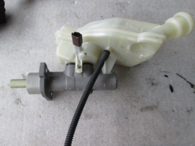 BRAKE MASTER CYLINDER OEM N. 4601L8 ORIGINAL PART ESED CITROEN C3 / PLURIEL (2002 - 09/2005) DIESEL 14  YEAR OF CONSTRUCTION 2006