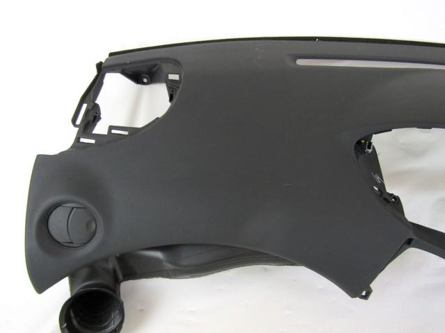 DASHBOARD OEM N. 553010D060 SPARE PART USED CAR TOYOTA YARIS P1 MK1 R (2003 - 2005) DISPLACEMENT BENZINA 1 YEAR OF CONSTRUCTION 2003