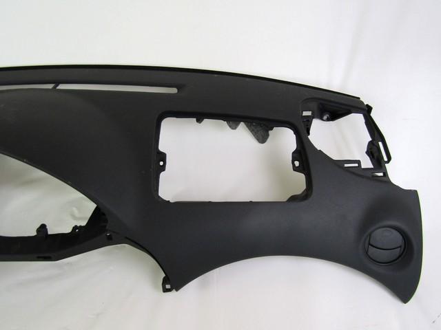 DASHBOARD OEM N. 553010D060 SPARE PART USED CAR TOYOTA YARIS P1 MK1 R (2003 - 2005) DISPLACEMENT BENZINA 1 YEAR OF CONSTRUCTION 2003