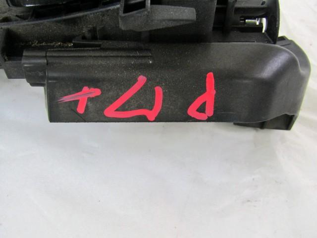 RIGHT REAR DOOR HANDLE OEM N. A2047601634 SPARE PART USED CAR MERCEDES CLASSE B W246 (2011 - 2018) DISPLACEMENT DIESEL 1,8 YEAR OF CONSTRUCTION 2013