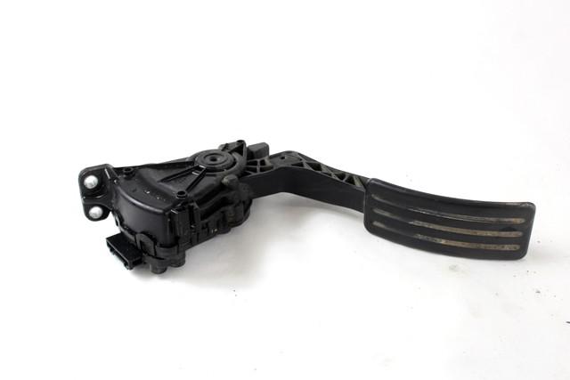 PEDALS & PADS  OEM N. 8200386506 SPARE PART USED CAR DACIA SANDERO MK1 (2008 - 2012)  DISPLACEMENT DIESEL 1,5 YEAR OF CONSTRUCTION 2011