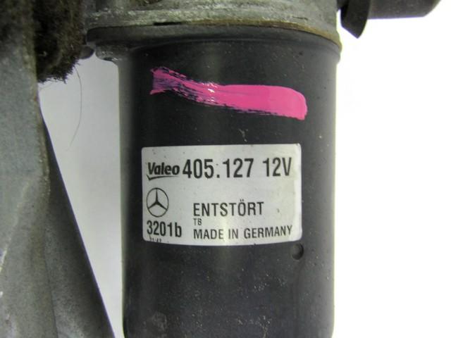 WINDSHIELD WIPER MOTOR OEM N. A1698201840 SPARE PART USED CAR MERCEDES CLASSE A W169 5P C169 3P R (05/2008 - 2012)  DISPLACEMENT BENZINA 1,7 YEAR OF CONSTRUCTION 2011