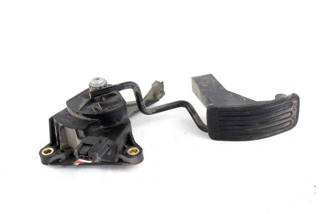 PEDALS & PADS  OEM N. 18002BR65B SPARE PART USED CAR NISSAN QASHQAI J10E (03/2010 - 2013)  DISPLACEMENT DIESEL 1,5 YEAR OF CONSTRUCTION 2013