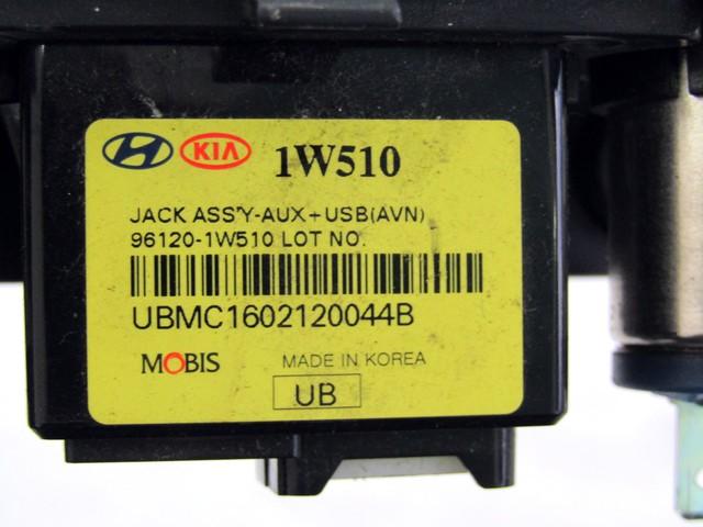 USB / AUX PORT OEM N. 96120-1W510 SPARE PART USED CAR KIA RIO UB MK3 (2011 - 2017) DISPLACEMENT BENZINA 1,2 YEAR OF CONSTRUCTION 2016