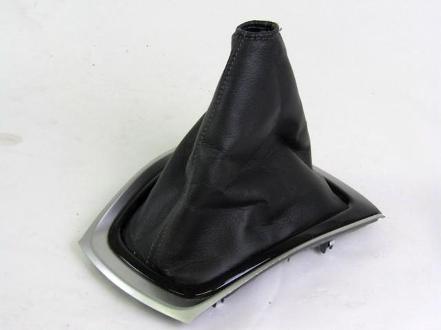 15 GEARSHIFT GAITER OEM N. 96935-4CC0A SPARE PART USED CAR NISSAN X-TRAIL T32 R MK3 R (DAL 2017)  DISPLACEMENT DIESEL 1,6 YEAR OF CONSTRUCTION 2018