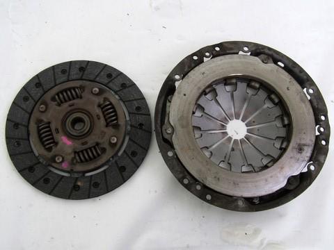 CLUTCH OEM N. 71776594 SPARE PART USED CAR FIAT PUNTO EVO 199 (2009 - 2012)   DISPLACEMENT BENZINA/METANO 1,4 YEAR OF CONSTRUCTION 2012