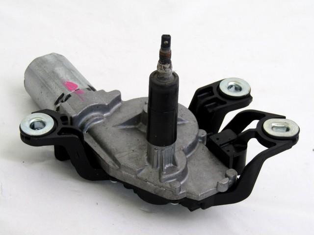 REAR WIPER MOTOR OEM N. 5M0955711B SPARE PART USED CAR VOLKSWAGEN GOLF PLUS 5M1 521 MK1 (2004 - 2009)  DISPLACEMENT BENZINA 1,6 YEAR OF CONSTRUCTION 2008