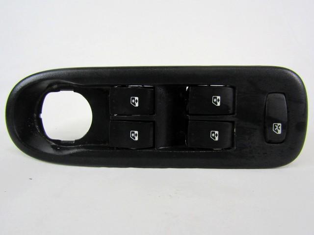 PUSH-BUTTON PANEL FRONT LEFT OEM N. 23465 PULSANTIERA ALZAVETRO ANTERIORE SINISTRA SPARE PART USED CAR RENAULT KANGOO KW0/1 MK2 (2008 - 2013) DISPLACEMENT DIESEL 1,5 YEAR OF CONSTRUCTION 2008