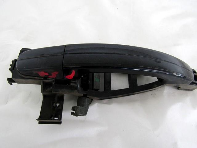 LEFT REAR EXTERIOR HANDLE OEM N. 1305822 SPARE PART USED CAR FORD FOCUS DA HCP DP MK2 BER/SW (2005 - 2008)  DISPLACEMENT DIESEL 1,6 YEAR OF CONSTRUCTION 2005