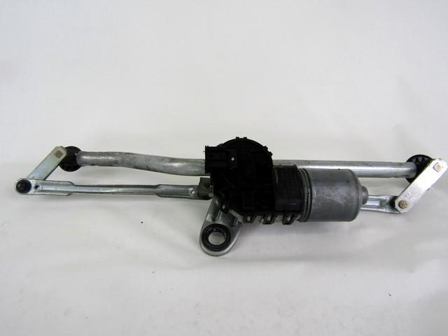 WINDSHIELD WIPER MOTOR OEM N. 67636914577 SPARE PART USED CAR BMW SERIE 3 E46 BER/SW/COUPE/CABRIO LCI R (2002 - 2005)  DISPLACEMENT DIESEL 2 YEAR OF CONSTRUCTION 2002
