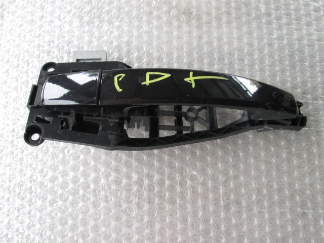 RIGHT REAR DOOR HANDLE OEM N. 13142770 ORIGINAL PART ESED OPEL ZAFIRA B RESTYLING A05 M75 (04/2008-2011) DIESEL 19  YEAR OF CONSTRUCTION 2008