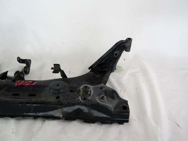 FRONT AXLE  OEM N. 1758709 SPARE PART USED CAR FORD FIESTA CB1 CNN MK6 (09/2008 - 11/2012)  DISPLACEMENT DIESEL 1,4 YEAR OF CONSTRUCTION 2010
