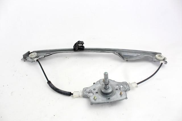 MANUAL REAR WINDOW LIFT SYSTEM OEM N. 8200219259 SPARE PART USED CAR RENAULT MODUS F/JP0 (2004 - 2008)  DISPLACEMENT BENZINA 1,2 YEAR OF CONSTRUCTION 2005