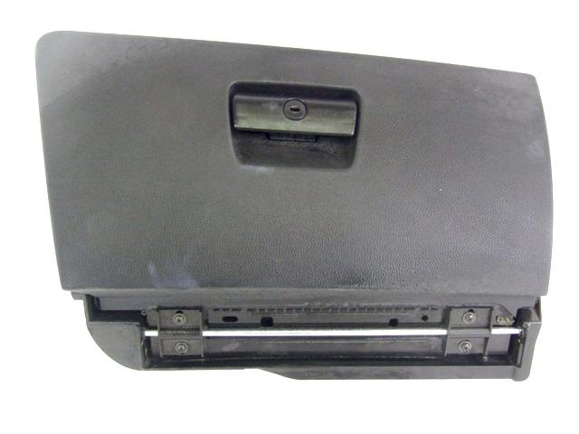 GLOVE BOX OEM N. 51167075479 SPARE PART USED CAR BMW SERIE 3 BER/SW/COUPE/CABRIO E90/E91/E92/E93 (2005 - 08/2008)  DISPLACEMENT DIESEL 3 YEAR OF CONSTRUCTION 2006