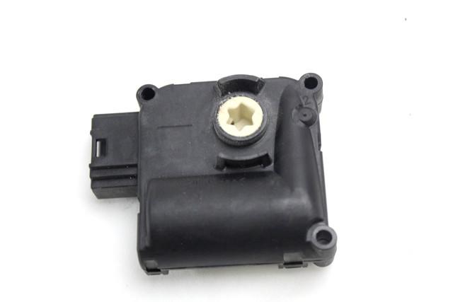 SET SMALL PARTS F AIR COND.ADJUST.LEVER OEM N. 4F0820511B SPARE PART USED CAR AUDI A6 C6 4F2 4FH 4F5 BER/SW/ALLROAD (07/2004 - 10/2008)  DISPLACEMENT DIESEL 3 YEAR OF CONSTRUCTION 2005