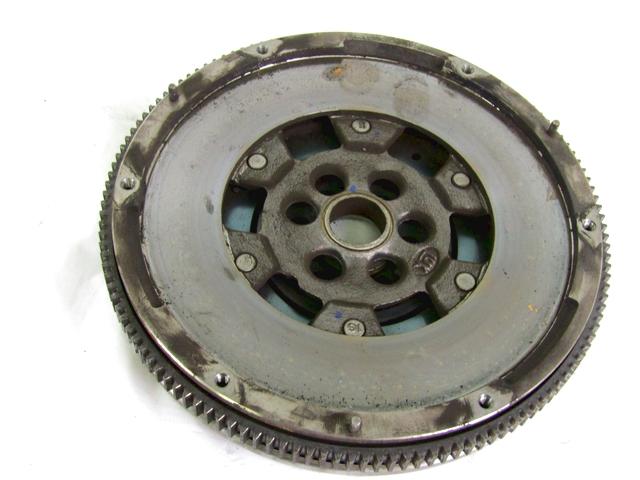 TWIN MASS FLYWHEEL OEM N. 03L105266BR SPARE PART USED CAR AUDI A3 MK2R 8P 8PA 8P1 (2008 - 2012) DISPLACEMENT DIESEL 2 YEAR OF CONSTRUCTION 2011