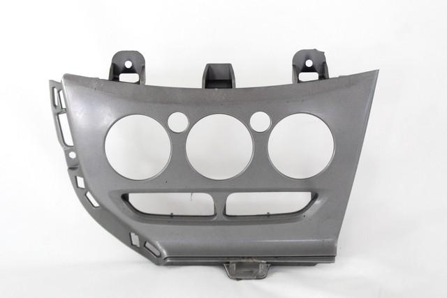DASH PARTS / CENTRE CONSOLE OEM N. BM51-18522-AC SPARE PART USED CAR FORD FOCUS MK3 4P/5P/SW (2011 - 2014) DISPLACEMENT DIESEL 1,6 YEAR OF CONSTRUCTION 2011