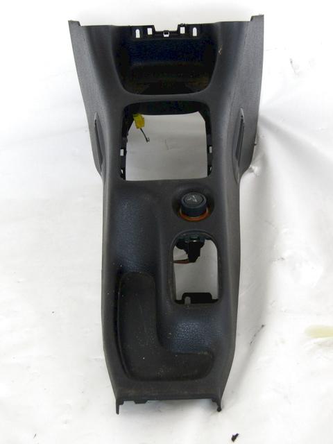 TUNNEL OBJECT HOLDER WITHOUT ARMREST OEM N. 9644330777 SPARE PART USED CAR PEUGEOT 206 / 206 CC 2A/C 2D 2E/K (1998 - 2003)  DISPLACEMENT BENZINA 2 YEAR OF CONSTRUCTION 2001