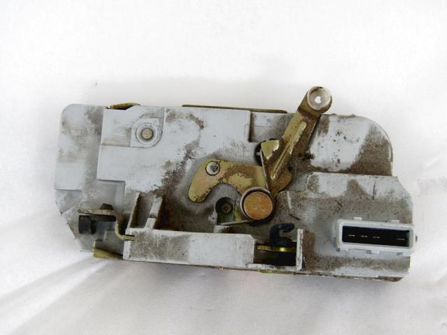 CENTRAL REAR RIGHT DOOR LOCKING OEM N. 913868 SPARE PART USED CAR PEUGEOT 206 / 206 CC 2A/C 2D 2E/K (1998 - 2003)  DISPLACEMENT DIESEL 1,4 YEAR OF CONSTRUCTION 2002