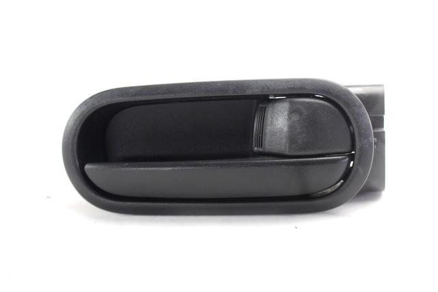 DOOR HANDLE INSIDE OEM N. D65158330A02 SPARE PART USED CAR MAZDA 2 DE DH MK2 (2007 - 2014)  DISPLACEMENT DIESEL 1,4 YEAR OF CONSTRUCTION 2008