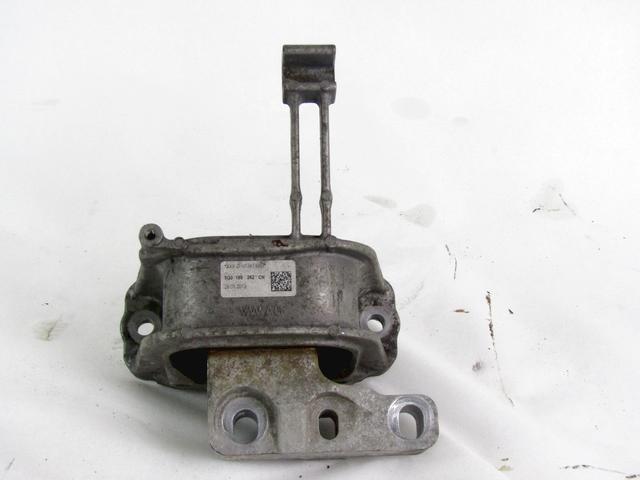 ENGINE SUPPORT OEM N. 5Q0199262CN SPARE PART USED CAR VOLKSWAGEN GOLF VII 5G1 BQ1 BE1 BE2 BA5 BV5 MK7 (DAL 2012) DISPLACEMENT DIESEL 1,2 YEAR OF CONSTRUCTION 2013