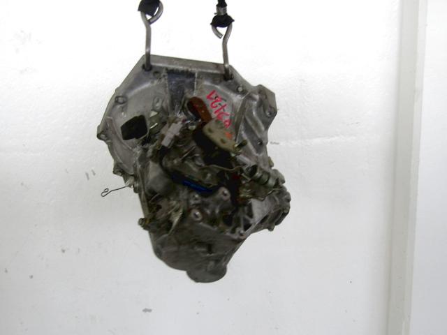 MANUAL TRANSMISSION OEM N. 2101J9 CAMBIO MECCANICO SPARE PART USED CAR PEUGEOT 107 PM PN (2005 - 2014)  DISPLACEMENT BENZINA 1 YEAR OF CONSTRUCTION 2007