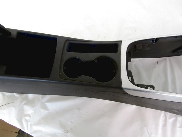 ARMREST, CENTRE CONSOLE OEM N. 8K0863244A SPARE PART USED CAR AUDI A4 ALLROAD B8 8KH BER/SW (2009 - 2016) DISPLACEMENT DIESEL 2 YEAR OF CONSTRUCTION 2013