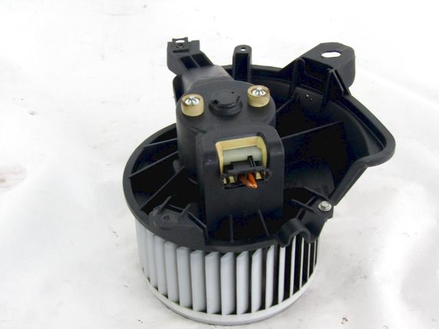 BLOWER UNIT OEM N. 77364951 SPARE PART USED CAR FIAT GRANDE PUNTO 199 (2005 - 2012)  DISPLACEMENT DIESEL 1,3 YEAR OF CONSTRUCTION 2009
