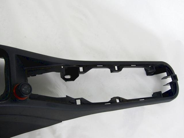 TUNNEL OBJECT HOLDER WITHOUT ARMREST OEM N. 735394636 SPARE PART USED CAR FIAT GRANDE PUNTO 199 (2005 - 2012)  DISPLACEMENT DIESEL 1,3 YEAR OF CONSTRUCTION 2009