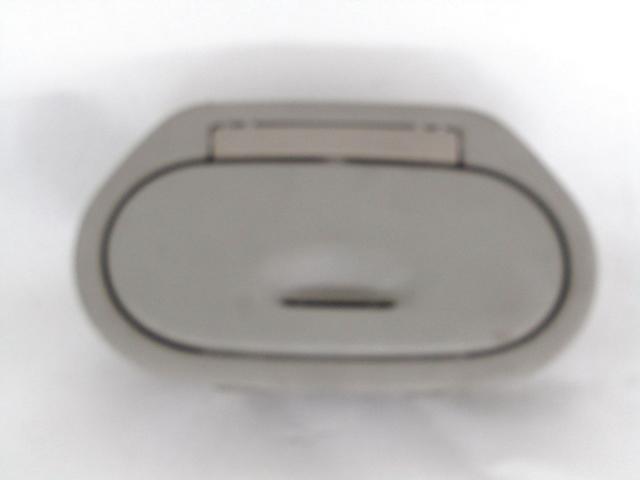 MIRROR INTERIOR . OEM N. 8200105136 SPARE PART USED CAR RENAULT SCENIC/GRAND SCENIC JM0/1 MK2 (2003 - 2009)  DISPLACEMENT BENZINA/GPL 1,6 YEAR OF CONSTRUCTION 2007