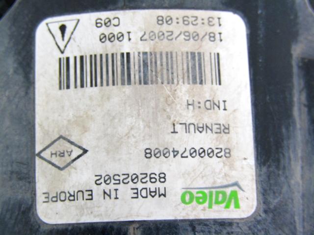 FOG LIGHT RIGHT  OEM N. 8200074008 SPARE PART USED CAR RENAULT SCENIC/GRAND SCENIC JM0/1 MK2 (2003 - 2009)  DISPLACEMENT BENZINA/GPL 1,6 YEAR OF CONSTRUCTION 2007