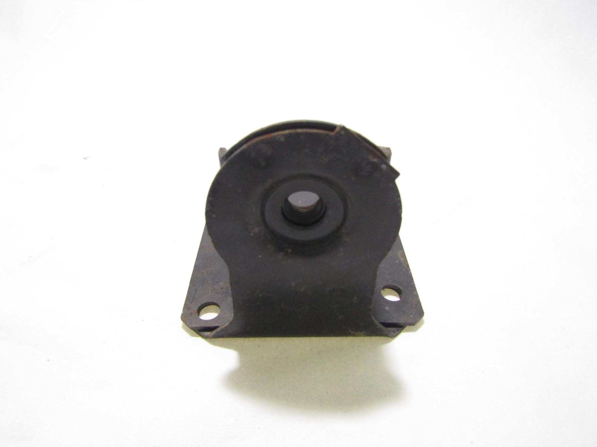 ENGINE SUPPORT OEM N.  SPARE PART USED CAR FIAT PANDA 141 (1980 - 1986) DISPLACEMENT BENZINA 0,9 YEAR OF CONSTRUCTION 1980